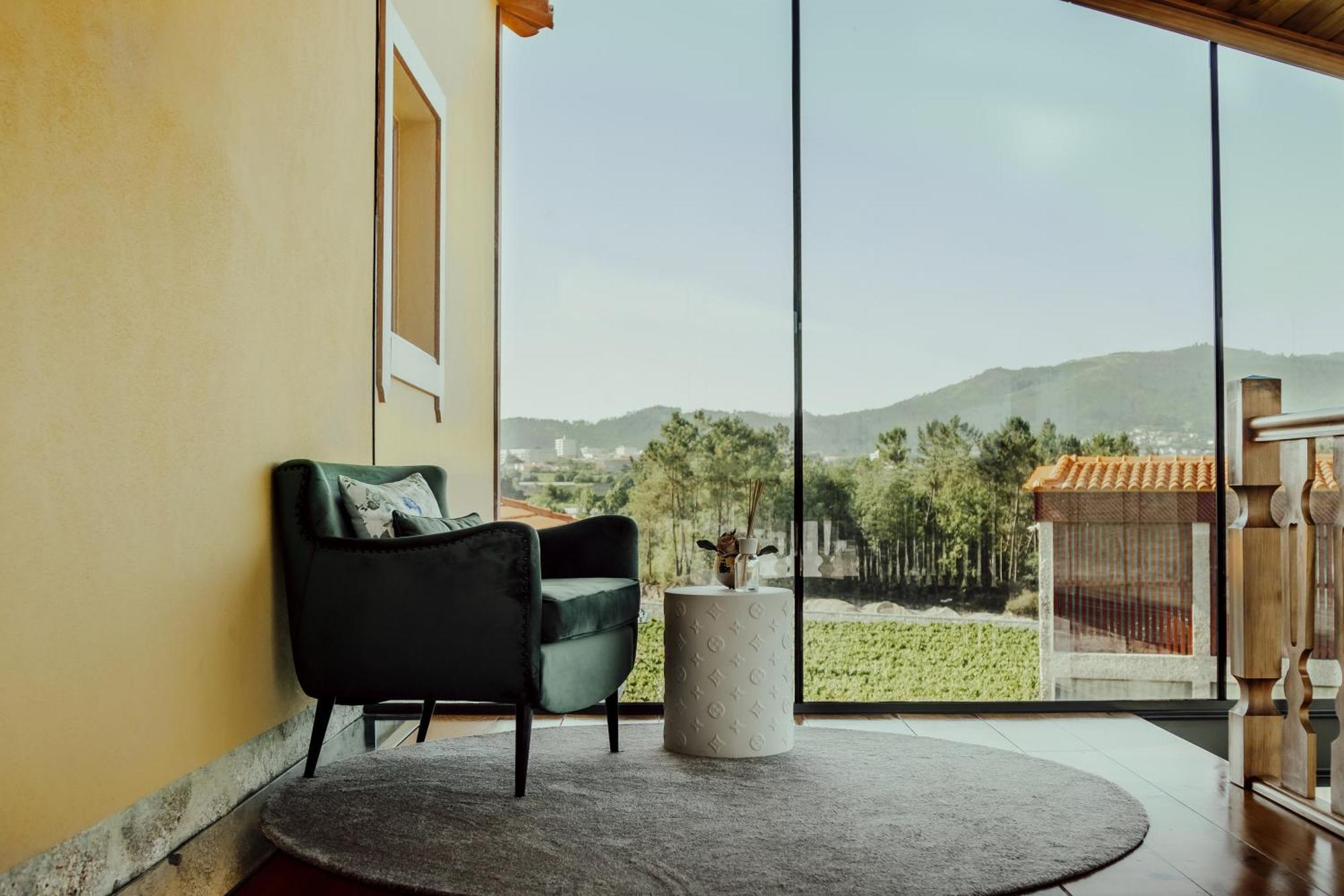 Quinta Areias - Solar Da Pena Farm stay *